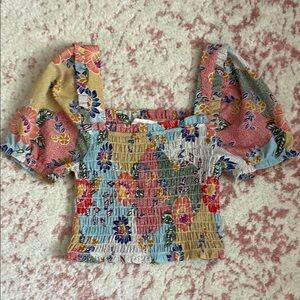 Women’s boho puff sleeve crop top